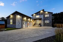 328 River Trail DR  West St Paul, MB R4A 0C1