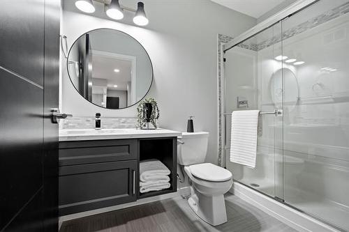 328 River Trail Dr, West St Paul, MB - Indoor Photo Showing Bathroom