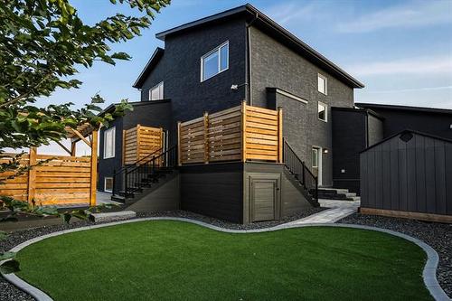 328 River Trail Dr, West St Paul, MB - Outdoor With Exterior
