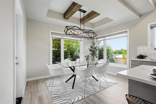328 River Trail Dr, West St Paul, MB - Indoor Photo Showing Dining Room