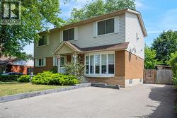 5372 SPRUCE Avenue  Burlington, ON L7L 1N7