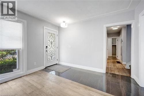 5372 Spruce Avenue, Burlington, ON - Indoor Photo Showing Other Room