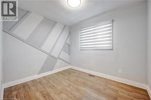 5372 Spruce Avenue, Burlington, ON - Indoor Photo Showing Other Room