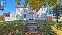 76 ROCKFORD ROAD  Toronto, ON M2R 3A7