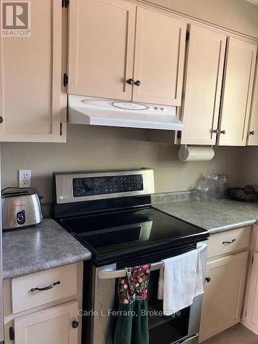 #20 - 41 Rhonda Road, Guelph (Willow West/Sugarbush/West Acres), ON - Indoor Photo Showing Kitchen