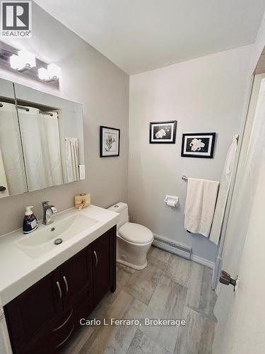 #20 - 41 Rhonda Road, Guelph (Willow West/Sugarbush/West Acres), ON - Indoor Photo Showing Bathroom