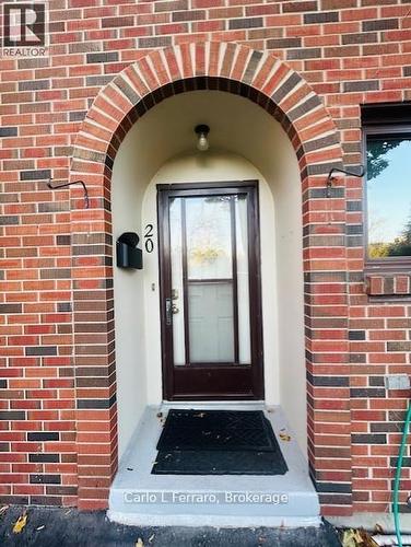 #20 - 41 Rhonda Road, Guelph (Willow West/Sugarbush/West Acres), ON - Outdoor With Exterior