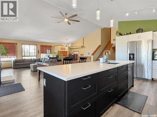 Chant Acreage, Swift Current Rm No. 137, SK - Indoor Photo Showing Kitchen With Upgraded Kitchen