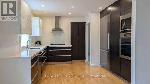 1895 Savoy Place, Ottawa, ON - Indoor Photo Showing Kitchen With Upgraded Kitchen