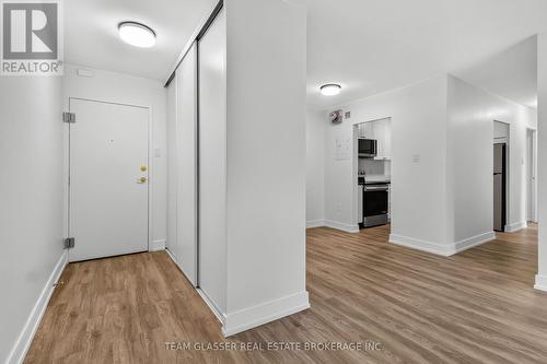 302 - 735 WONDERLAND ROAD S , London South (South M), Ontario N6K 1M1 3
