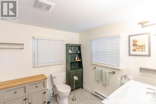 3 B1 Road, Rideau Lakes, ON - Indoor Photo Showing Bathroom