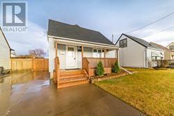 5254 STANLEY AVENUE Niagara Falls, ON L2E 5A5