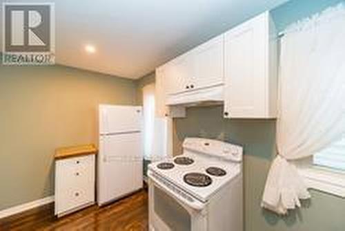 5254 STANLEY AVENUE , Niagara Falls, Ontario L2E 5A5 5