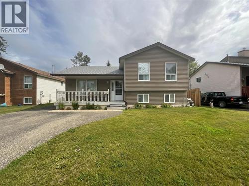 60 Valleyview Place  Tumbler Ridge, BC V0C 2W0