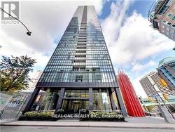 3505 - 110 CHARLES STREET E Toronto, ON M4Y 1T5