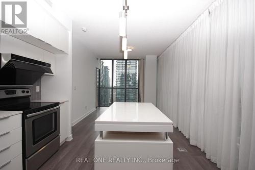 3505 - 110 Charles Street E, Toronto, ON - Indoor Photo Showing Other Room