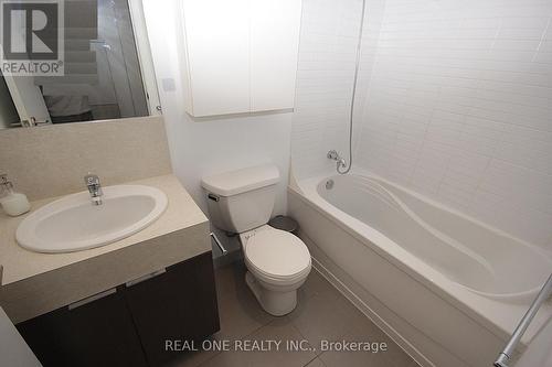 3505 - 110 Charles Street E, Toronto, ON - Indoor Photo Showing Bathroom