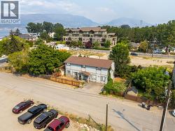 424 Newsom Avenue Kelowna, BC V1Y 4Y2