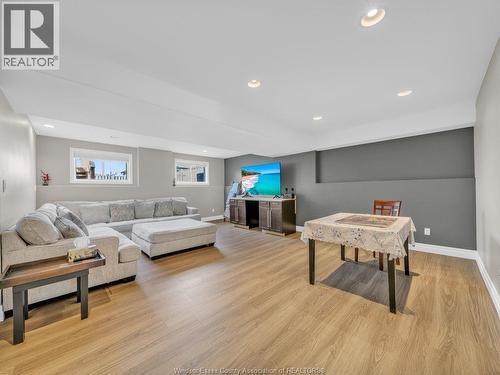 2115 Everts, Windsor, ON - Indoor