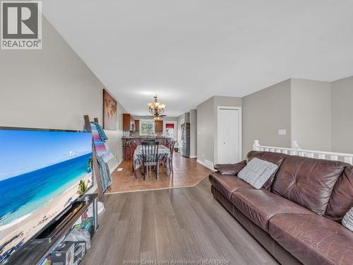 2115 Everts, Windsor, ON - Indoor Photo Showing Living Room