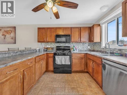 2115 Everts, Windsor, ON - Indoor Photo Showing Kitchen With Double Sink