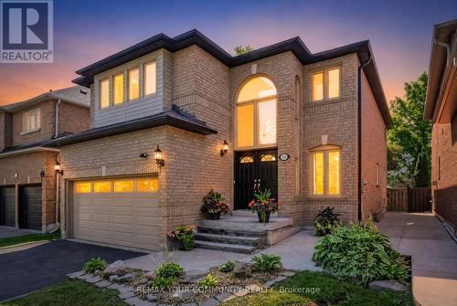 15 KLAMATH COURT  Vaughan, ON L6A 2L7