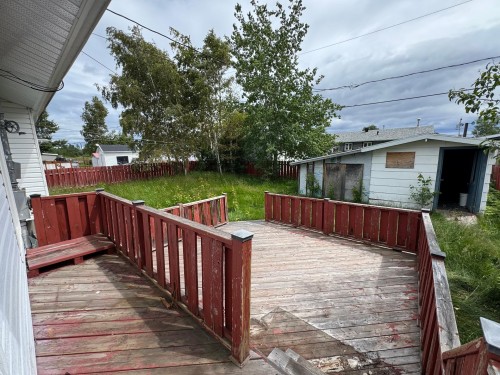 Terrasse - 18 Rue Thibault, Sept-Îles, QC - Outdoor With Exterior