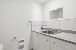 Powder room - 