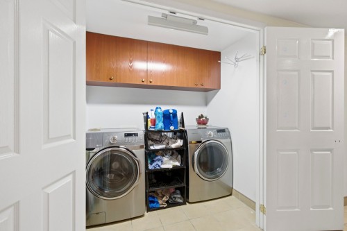 Salle de lavage - 138 45E Avenue, Saint-Eustache, QC - Indoor Photo Showing Laundry Room