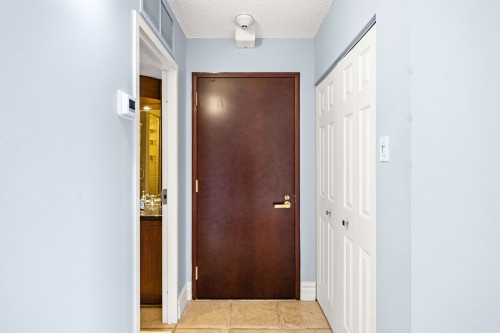 Hall d'entrée/Vestibule - 301-30 Rue Berlioz, Montréal (Verdun/Île-Des-Soeurs), QC - Indoor Photo Showing Other Room