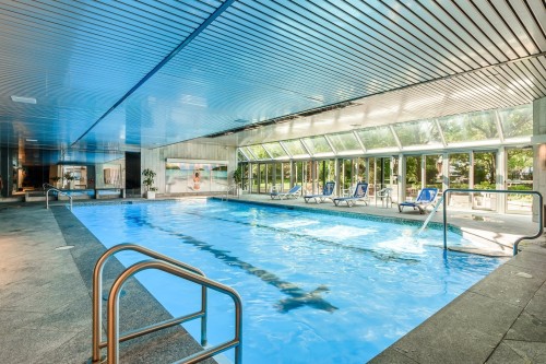 Piscine - 301-30 Rue Berlioz, Montréal (Verdun/Île-Des-Soeurs), QC -  With In Ground Pool