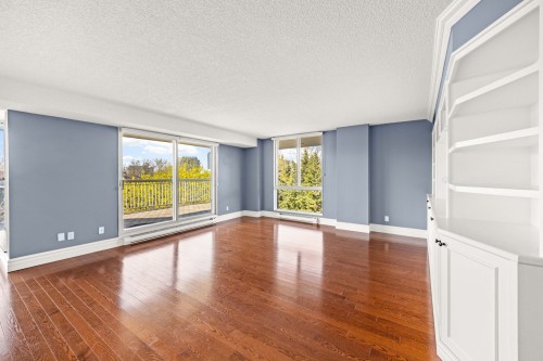 Salon - 301-30 Rue Berlioz, Montréal (Verdun/Île-Des-Soeurs), QC - Indoor Photo Showing Other Room