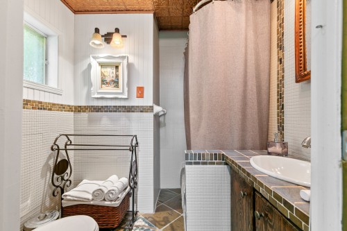 Salle de bains - 2933 Ch. Des Lacs, Mont-Blanc, QC - Indoor Photo Showing Bathroom