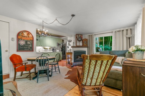 Vue d'ensemble - 2933 Ch. Des Lacs, Mont-Blanc, QC - Indoor With Fireplace