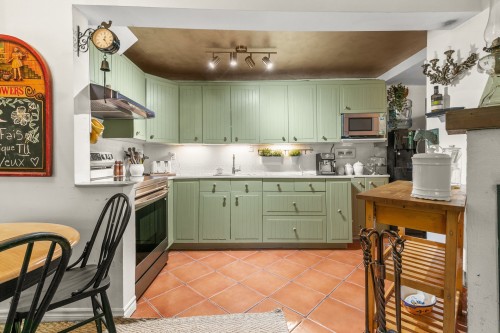 Cuisine - 2933 Ch. Des Lacs, Mont-Blanc, QC - Indoor Photo Showing Kitchen