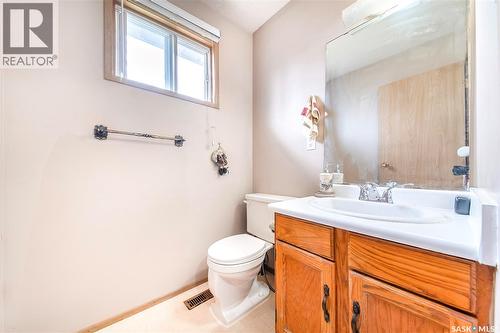 446 Berini Drive, Saskatoon, SK - Indoor Photo Showing Bathroom