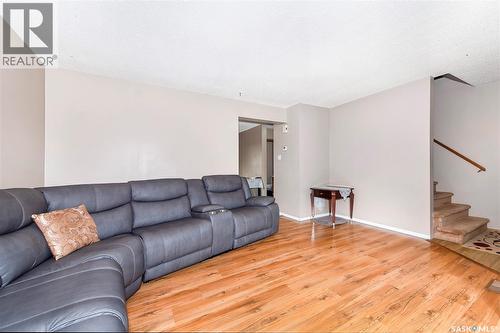 446 Berini Drive, Saskatoon, SK - Indoor Photo Showing Living Room