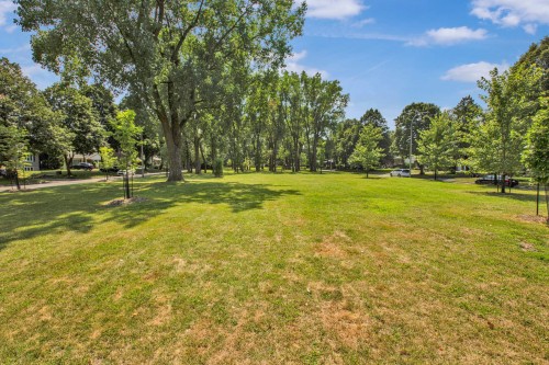 Autre - 21 Av. Balzac, Candiac, QC - Outdoor With View