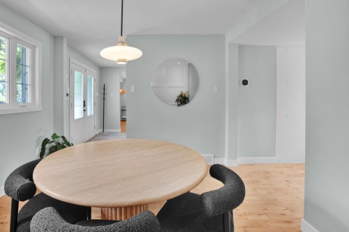 Salle à manger - 21 Av. Balzac, Candiac, QC - Indoor Photo Showing Dining Room