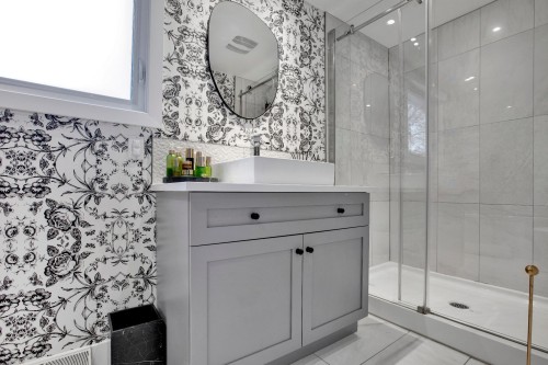 Salle de bains - 21 Av. Balzac, Candiac, QC - Indoor Photo Showing Bathroom