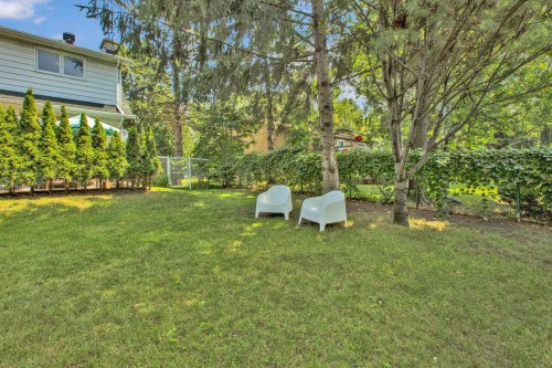 Cour - 21 Av. Balzac, Candiac, QC - Outdoor