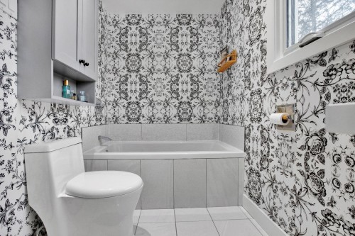 Salle de bains - 21 Av. Balzac, Candiac, QC - Indoor Photo Showing Bathroom