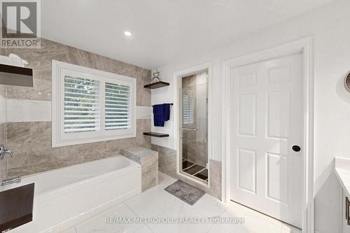 30A Cedar Drive, Toronto, ON - Indoor Photo Showing Bathroom