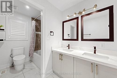 30A Cedar Drive, Toronto, ON - Indoor Photo Showing Bathroom