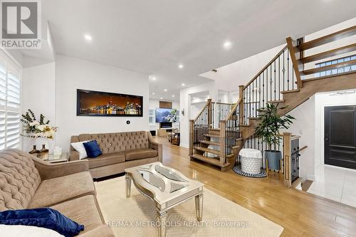 30A Cedar Drive, Toronto, ON - Indoor Photo Showing Living Room