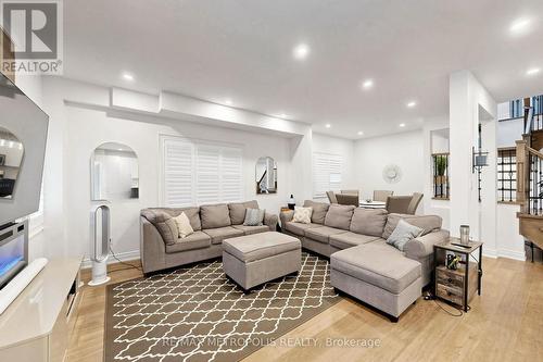 30A Cedar Drive, Toronto, ON - Indoor Photo Showing Living Room