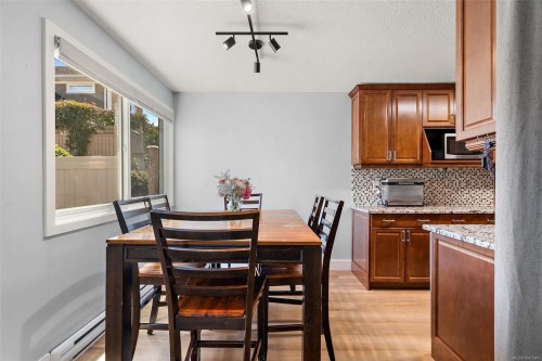 #7-10046 Fifth St, Sidney, BC 