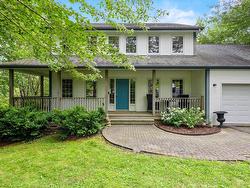 49 Westwood Boulevard Upper Tantallon, NS B3Z 1H4