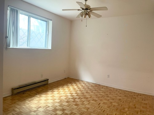 Bedroom - 10577 Rue J.-J.-Gagnier, Montréal (Ahuntsic-Cartierville), QC - Indoor Photo Showing Other Room