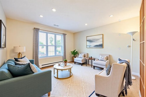 Living Room - 7683 Place Trahan, Brossard, QC - Indoor Photo Showing Living Room